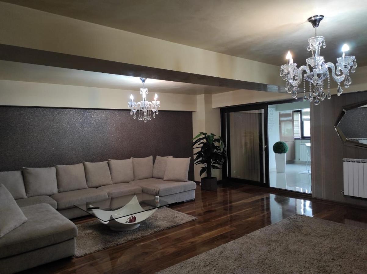 Apartament Lux Ultracentral Craiova Exterior photo